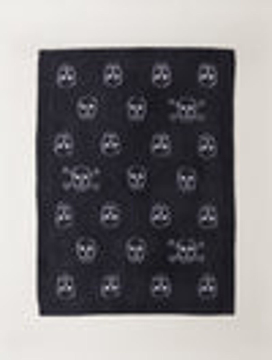 Baby + Child Barefoot Dreams | Cozychic® Skull Stroller Blanket Carbon / Almond